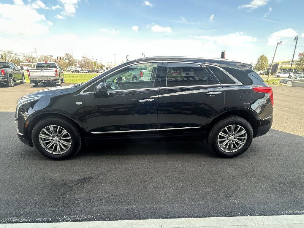 Used 2017 Cadillac XT5 Luxury w/ Driver Awareness Package AWD/4WD image 6
