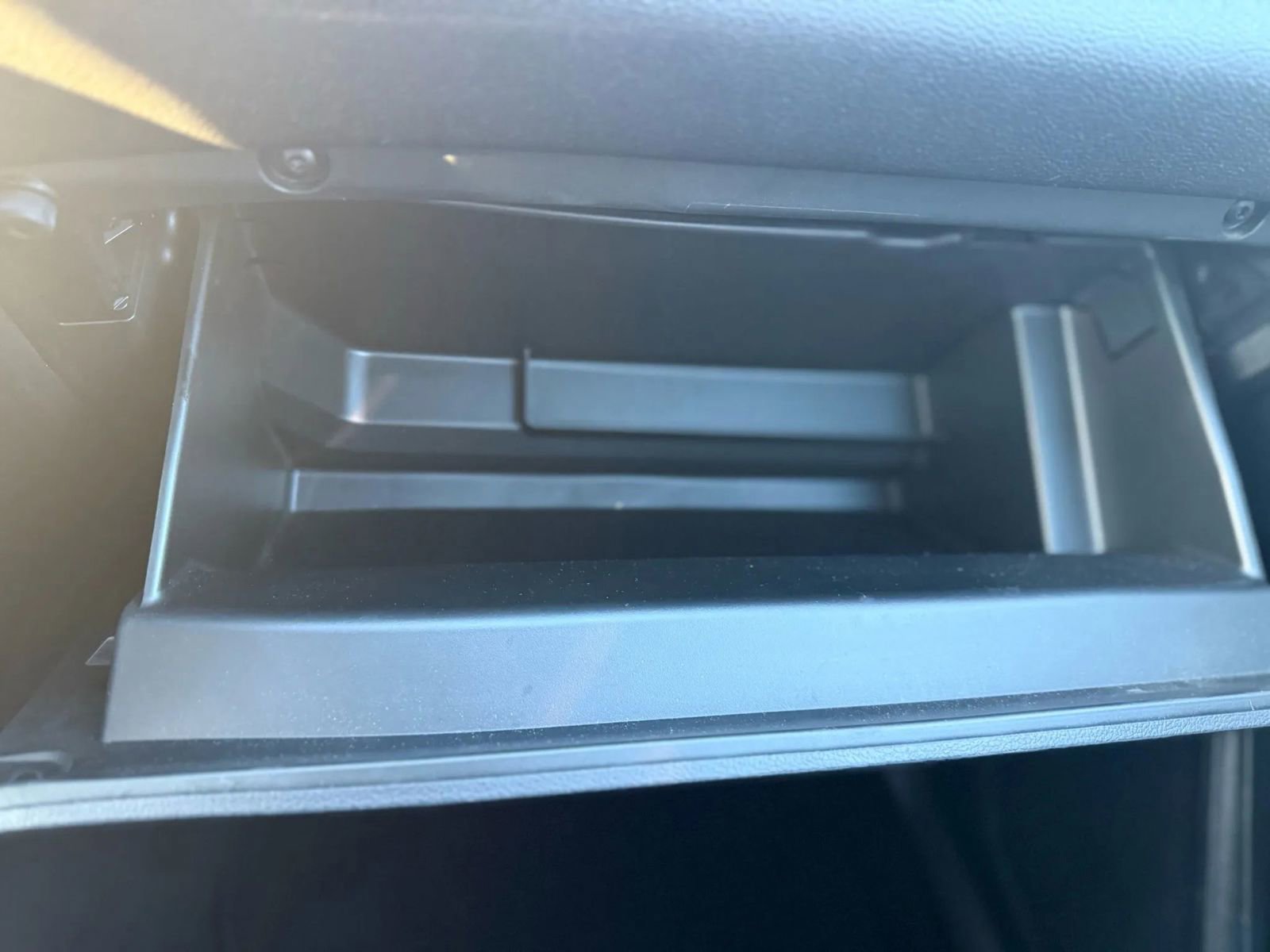 Used 2023 Ford Explorer Limited image 37