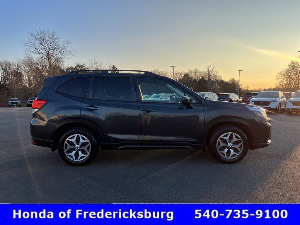 Used 2019 Subaru Forester Premium w/ All-Weather Package image 9