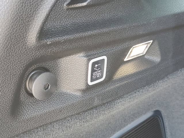 New 2026 Jeep Grand Cherokee L Summit w/ Obsidian Package AWD/4WD image 9