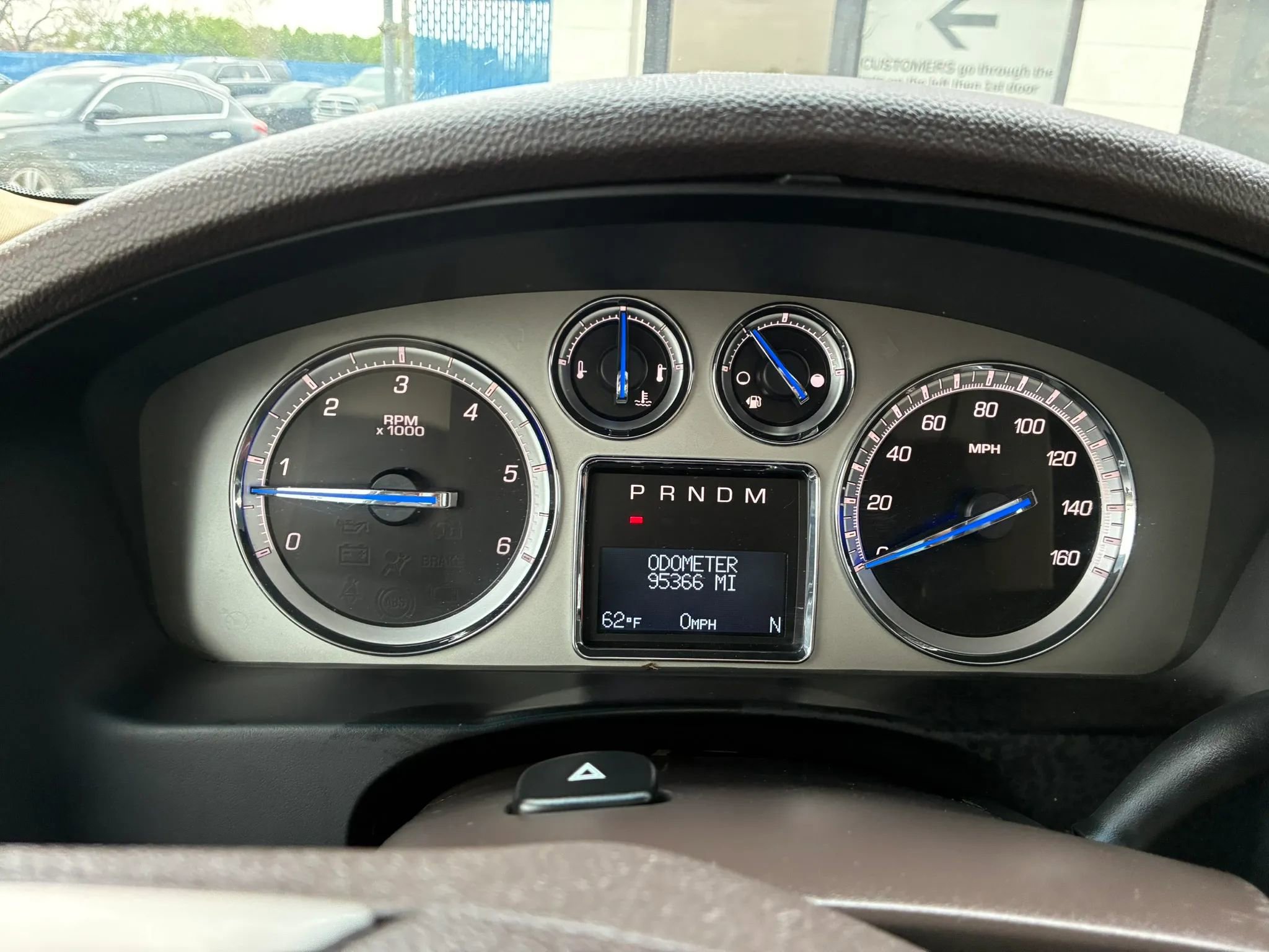 Used 2014 Cadillac Escalade Luxury AWD/4WD image 10