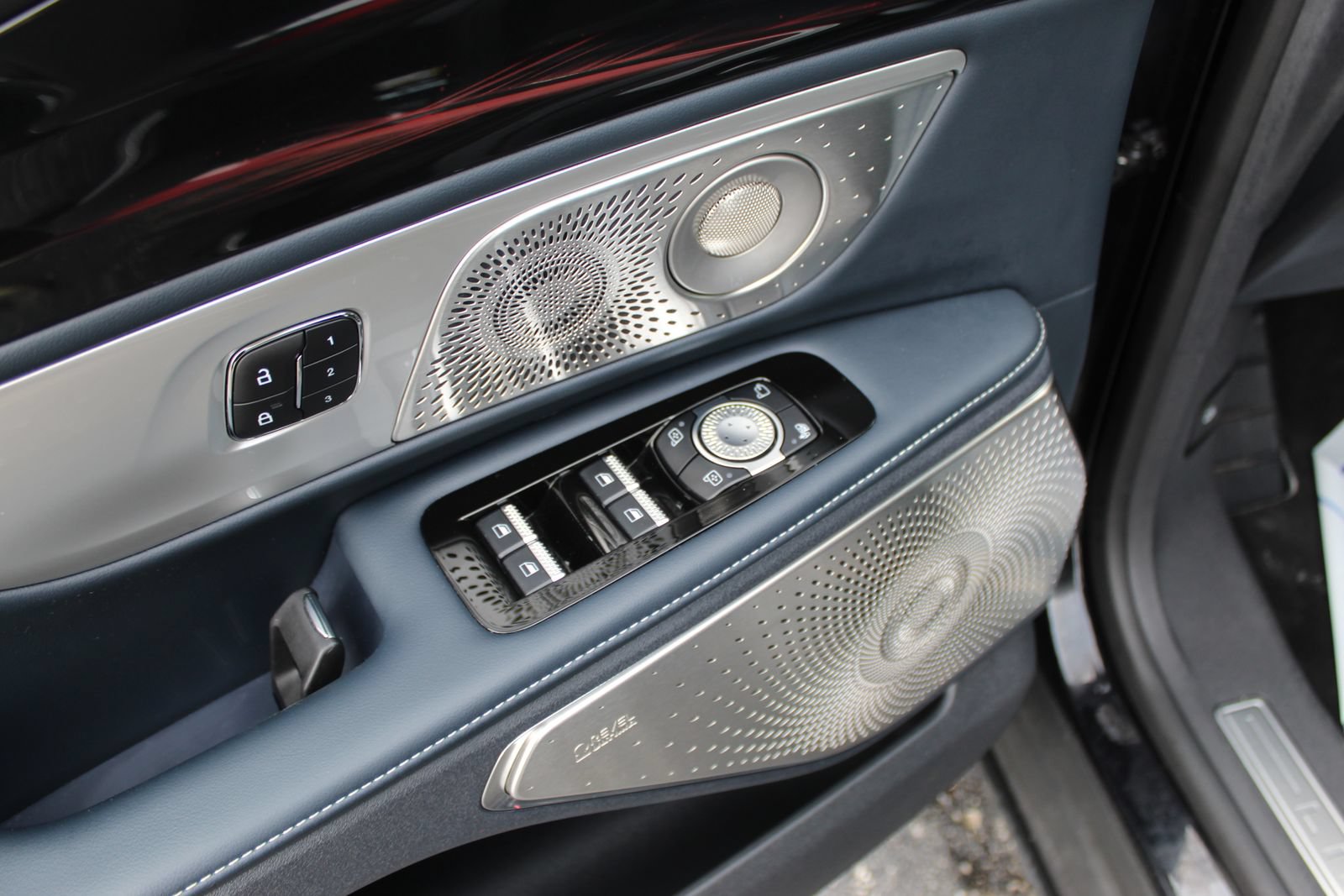 Used 2024 Lincoln Nautilus Reserve w/ Equipment Group 203A AWD/4WD image 21