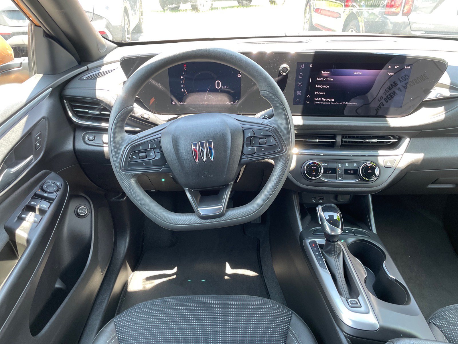 Used 2025 Buick Envista Preferred w/ Convenience II Package FWD image 9