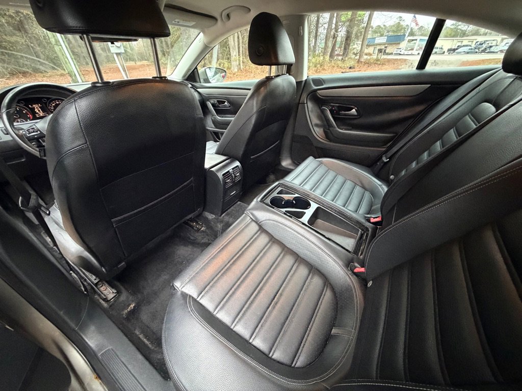 Used 2010 Volkswagen CC Sport image 17