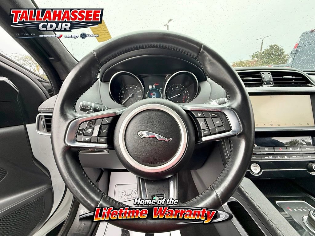 Used 2020 Jaguar F-PACE S AWD/4WD image 19