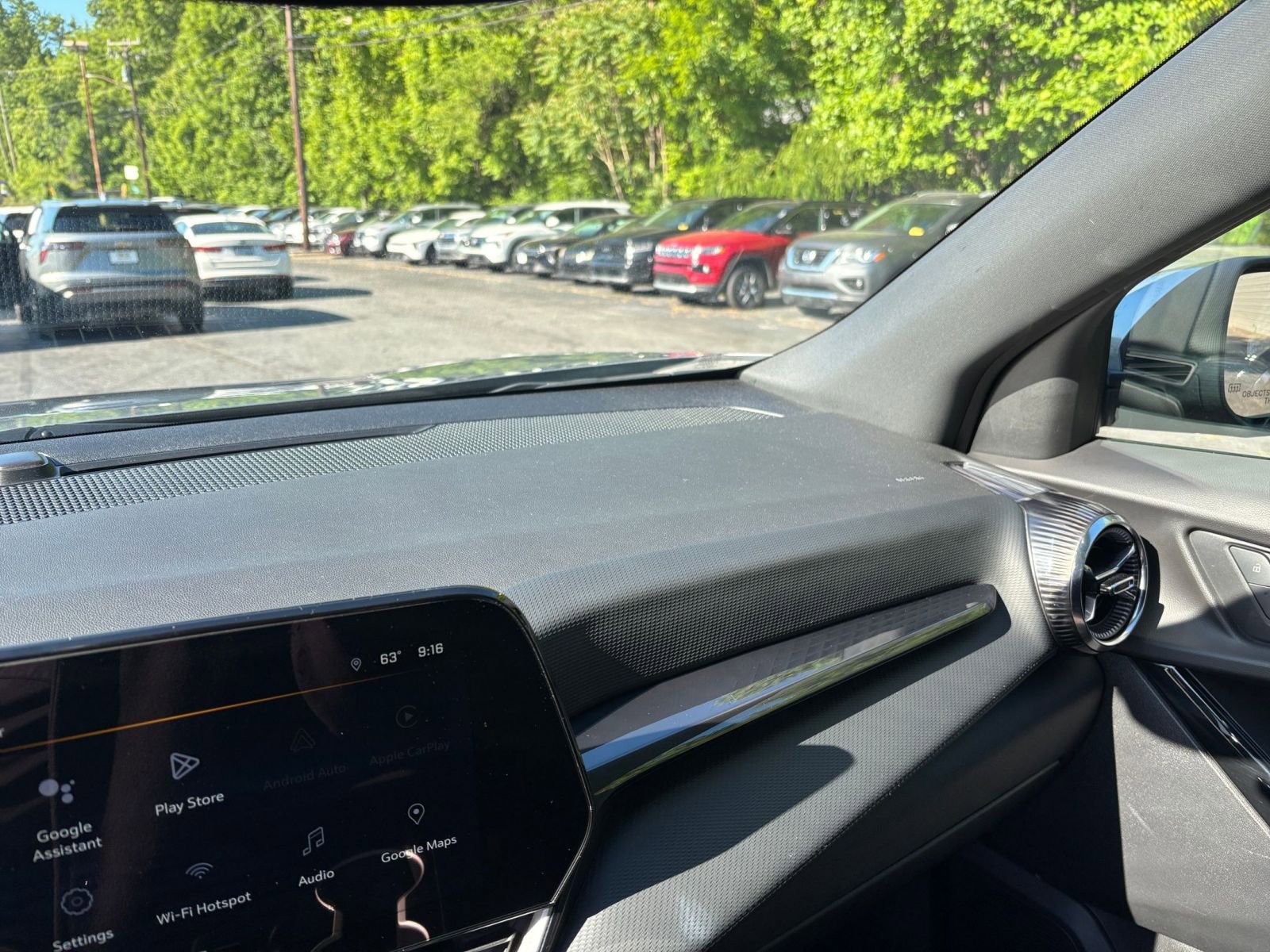 Used 2025 Chevrolet Equinox LT FWD image 31