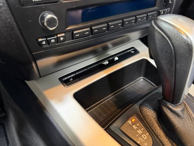 Used 2011 BMW Z4 sDrive30i RWD image 16