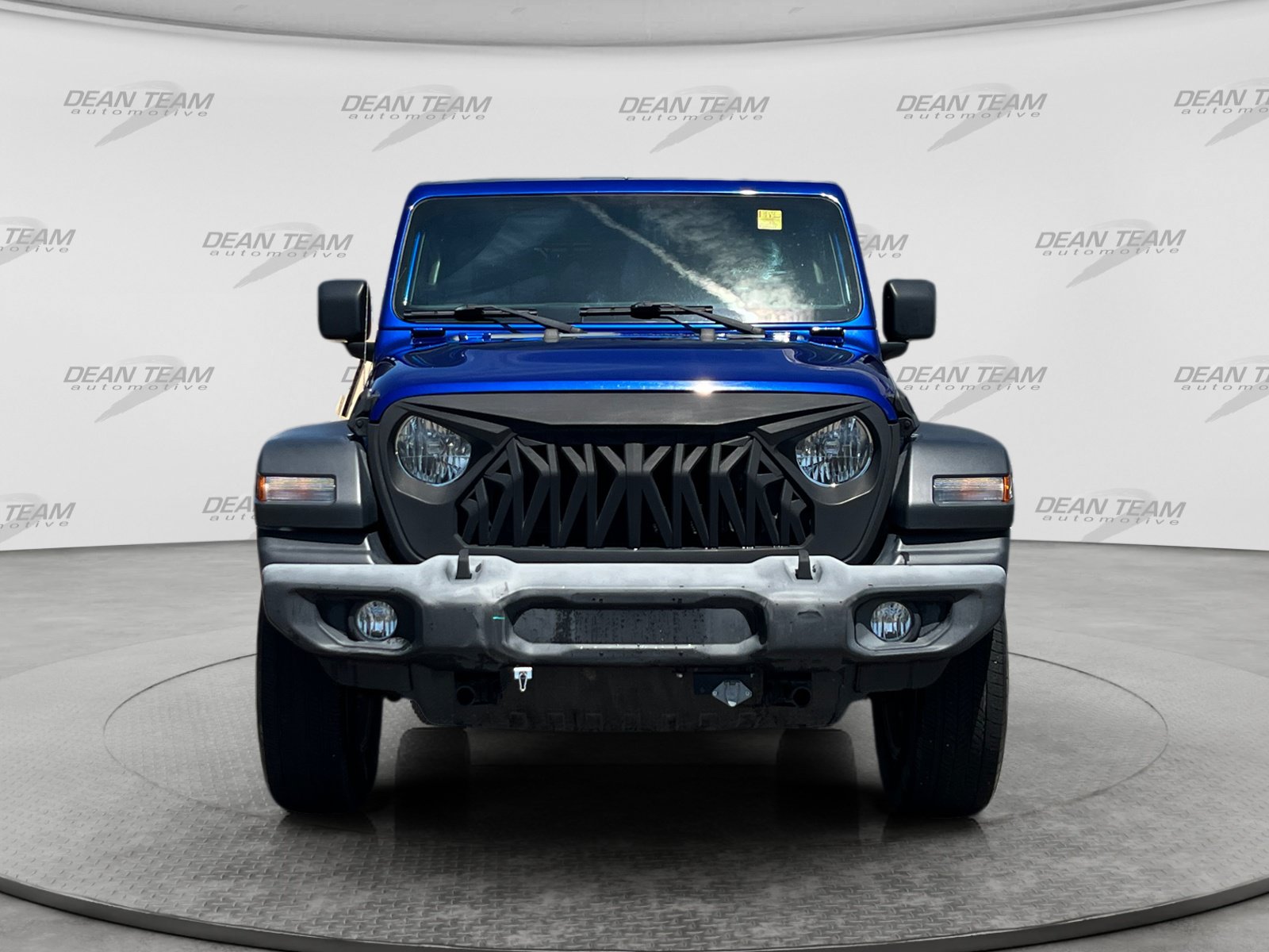 Used 2018 Jeep Wrangler Sport AWD/4WD image 2