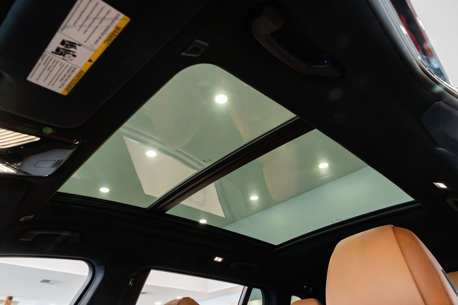 Used 2022 BMW X7 xDrive40i w/ M Sport Package image 16