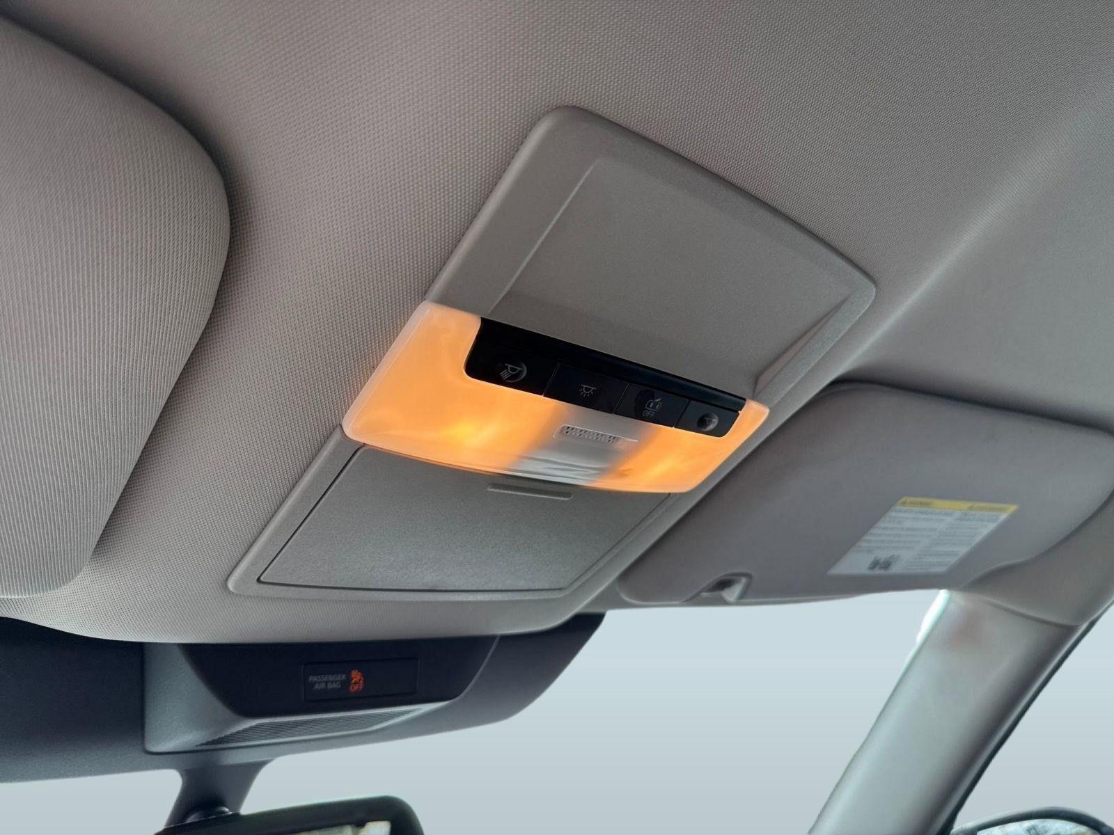 Certified 2025 Nissan Pathfinder S image 17