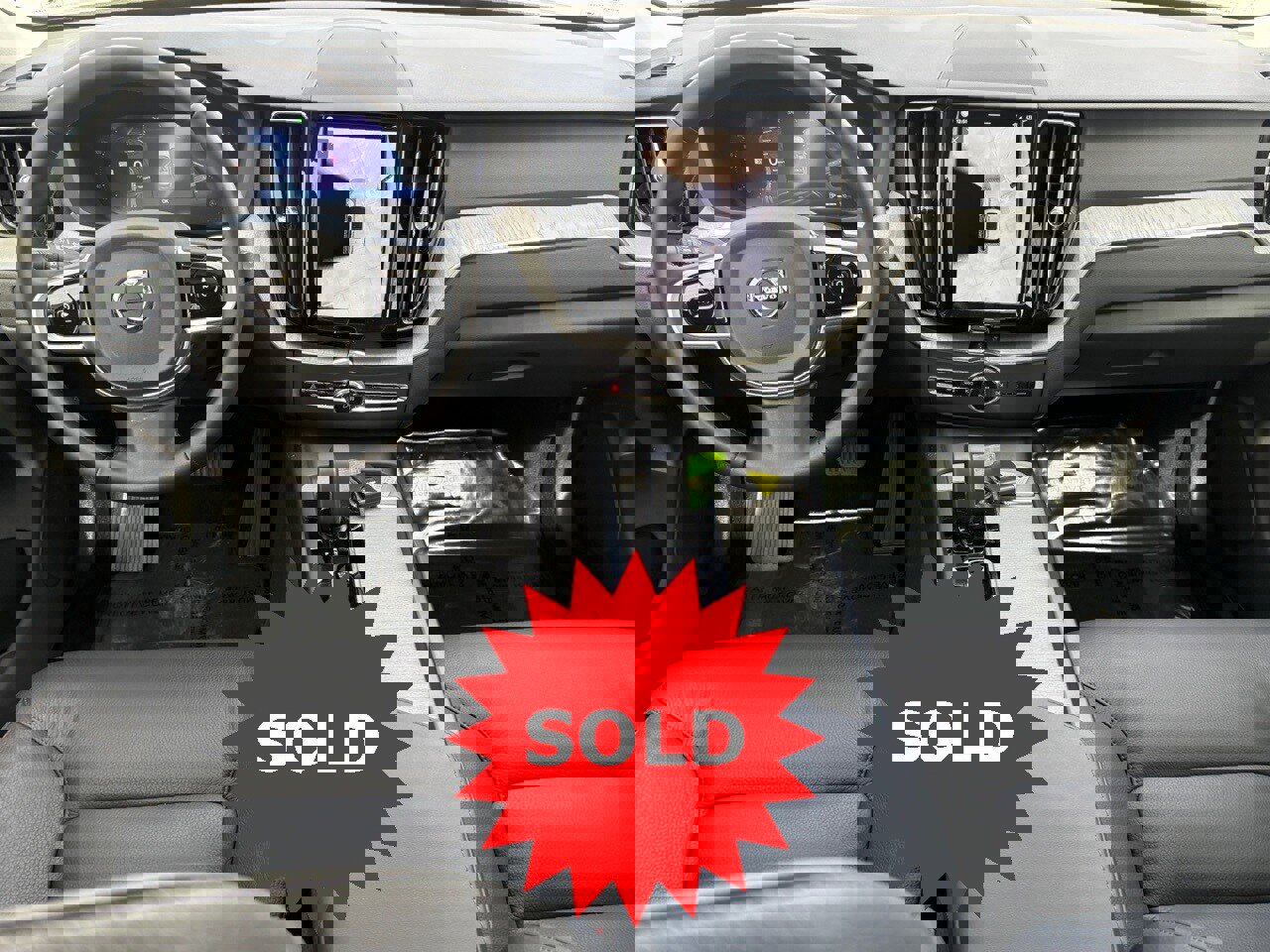 Used 2025 Volvo XC60 B5 Plus w/ Climate Package image 13