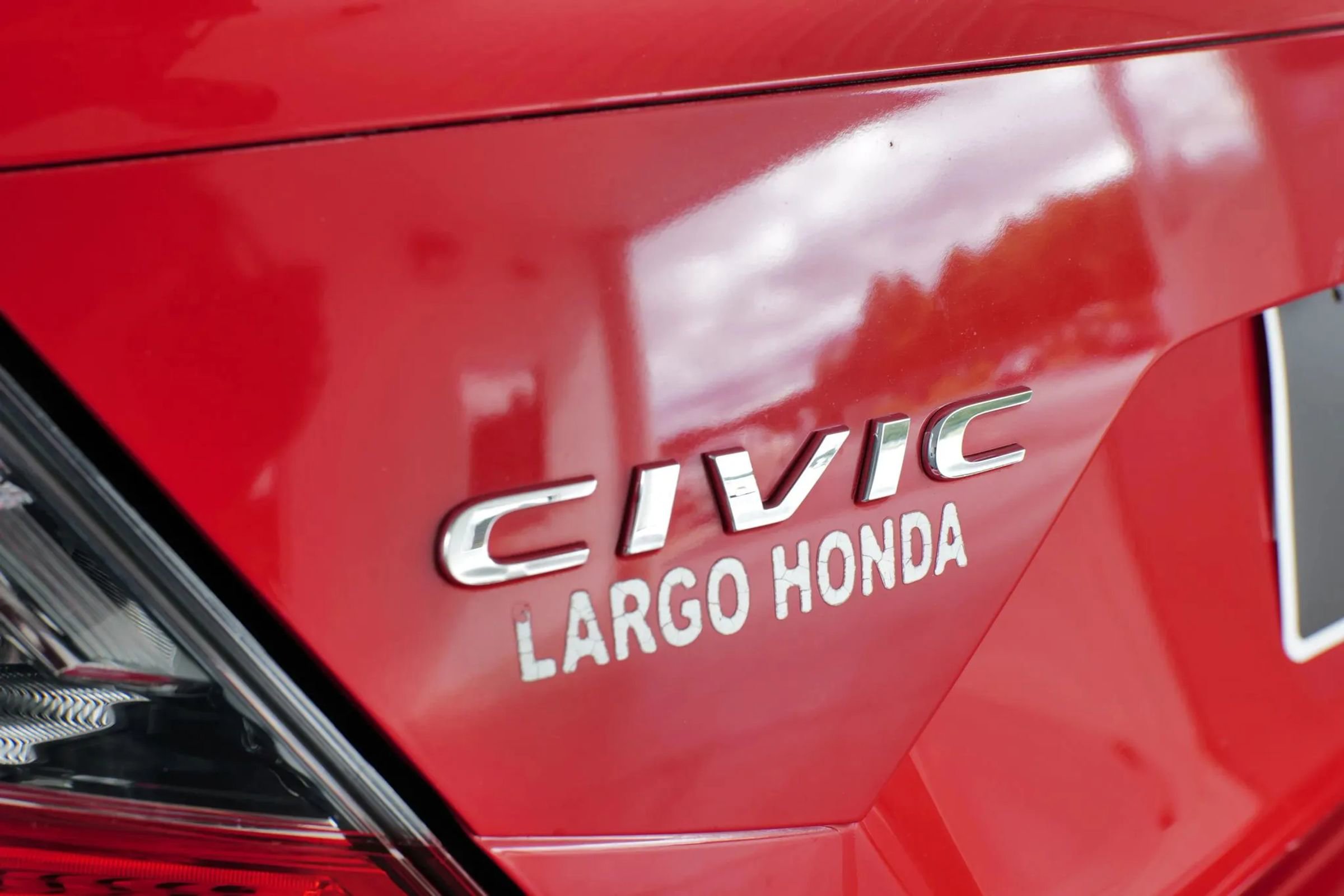 Used 2018 Honda Civic EX-T image 11