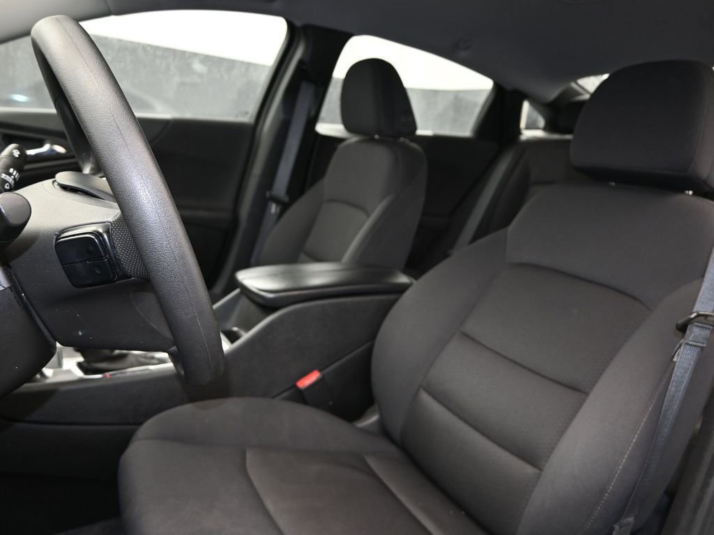 Used 2023 Chevrolet Malibu LT image 14