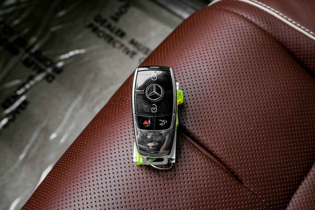 Used 2022 Mercedes-Benz Maybach GLS 600 4MATIC image 54