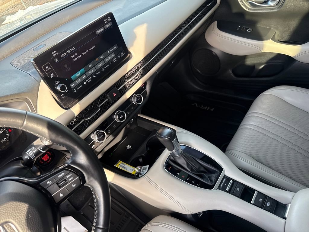 Used 2023 Honda HR-V EX-L image 13