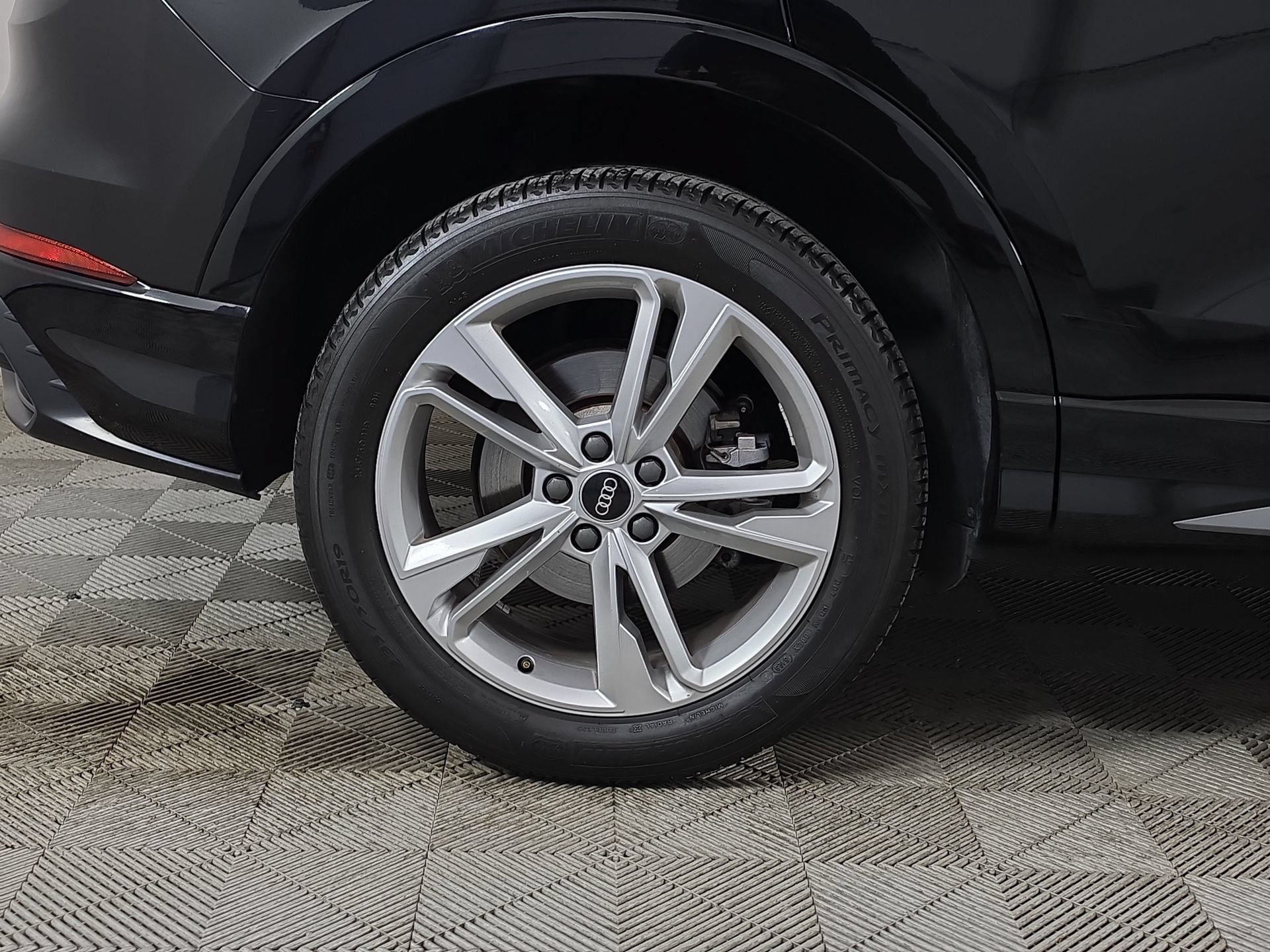 Certified 2022 Audi Q3 2.0T Premium Plus w/ Premium Plus Package AWD/4WD image 9