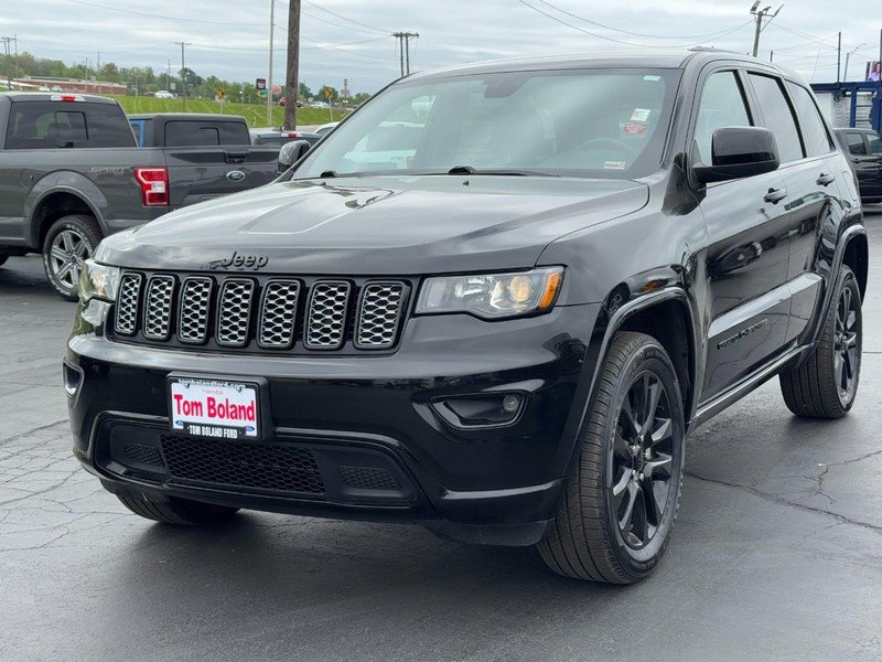 Used 2021 Jeep Grand Cherokee Laredo X AWD/4WD image 8