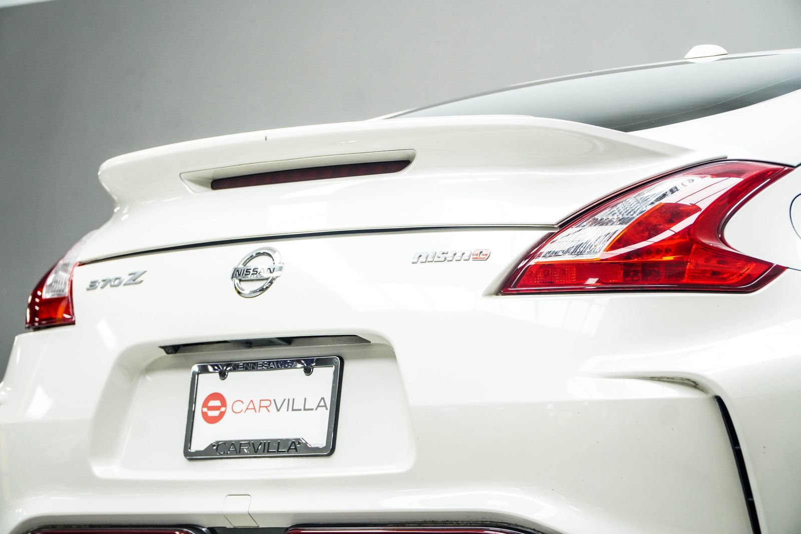 Used 2017 Nissan 370Z NISMO RWD image 13