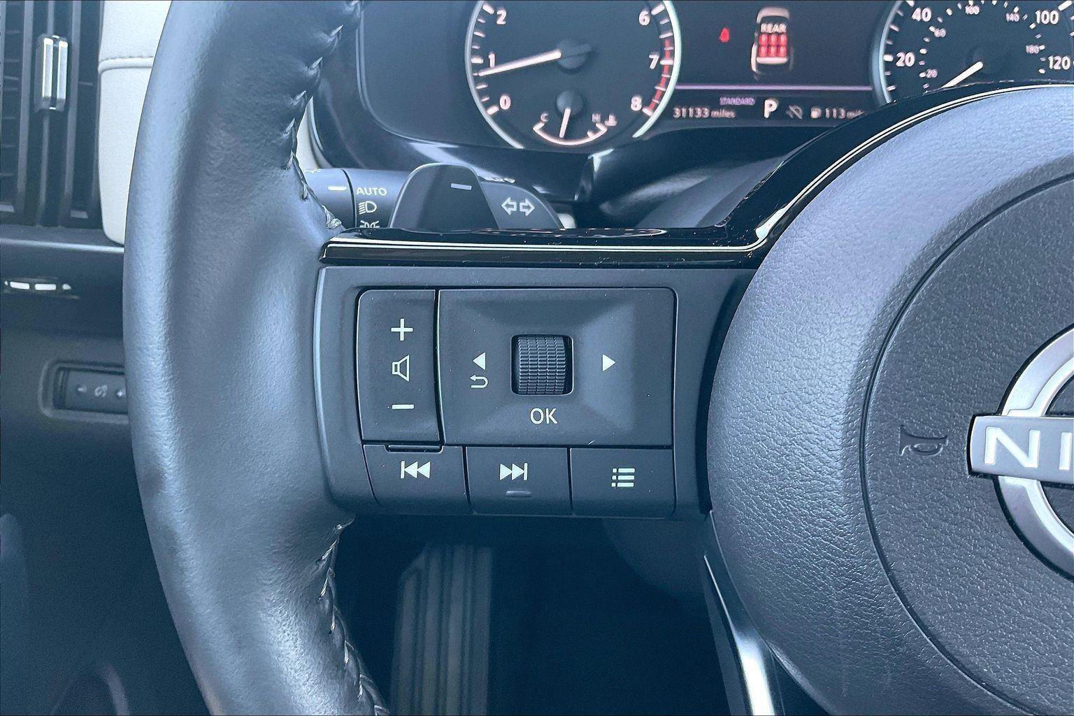 Certified 2024 Nissan Pathfinder SL FWD image 20