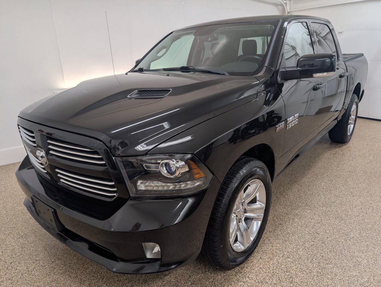 Used 2017 RAM 1500 Sport AWD/4WD image 2