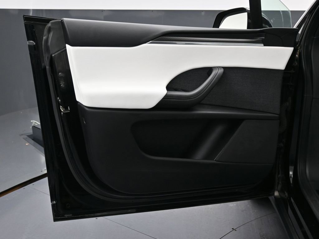 Used 2022 Tesla Model X Plaid image 48