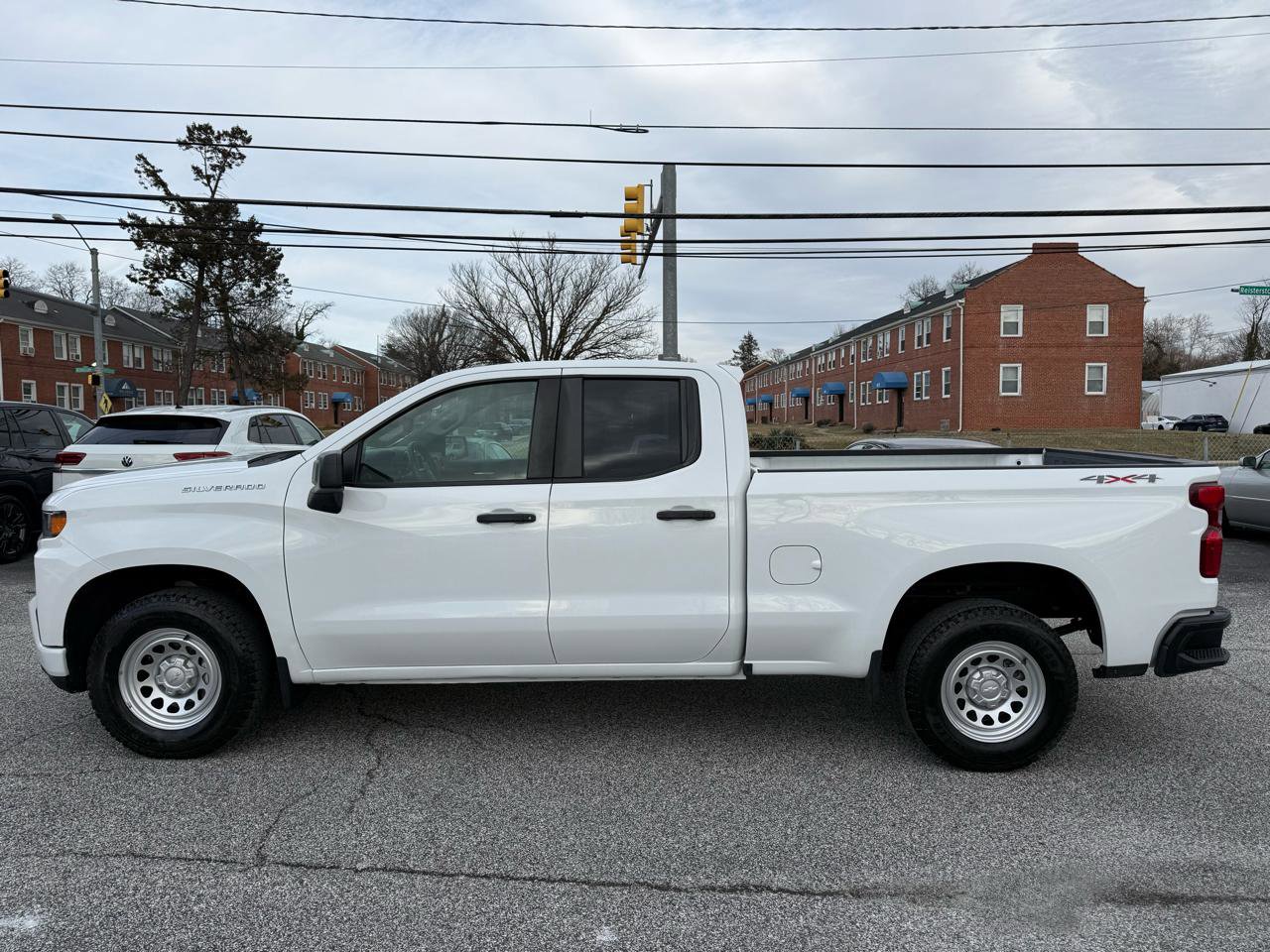 Used 2020 Chevrolet Silverado 1500 W/T w/ Trailering Package image 6