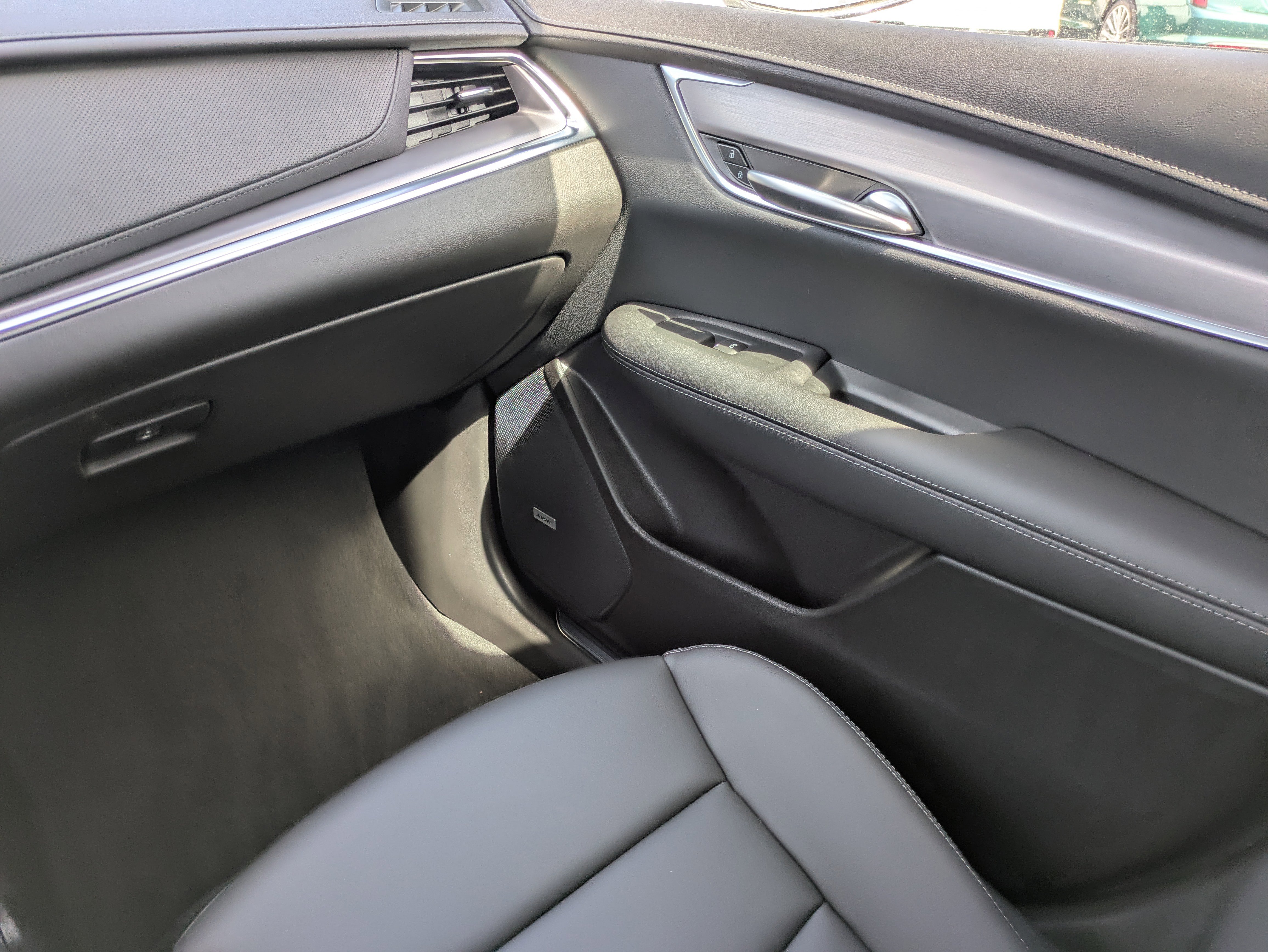 New 2026 Cadillac XT5 Luxury FWD image 11