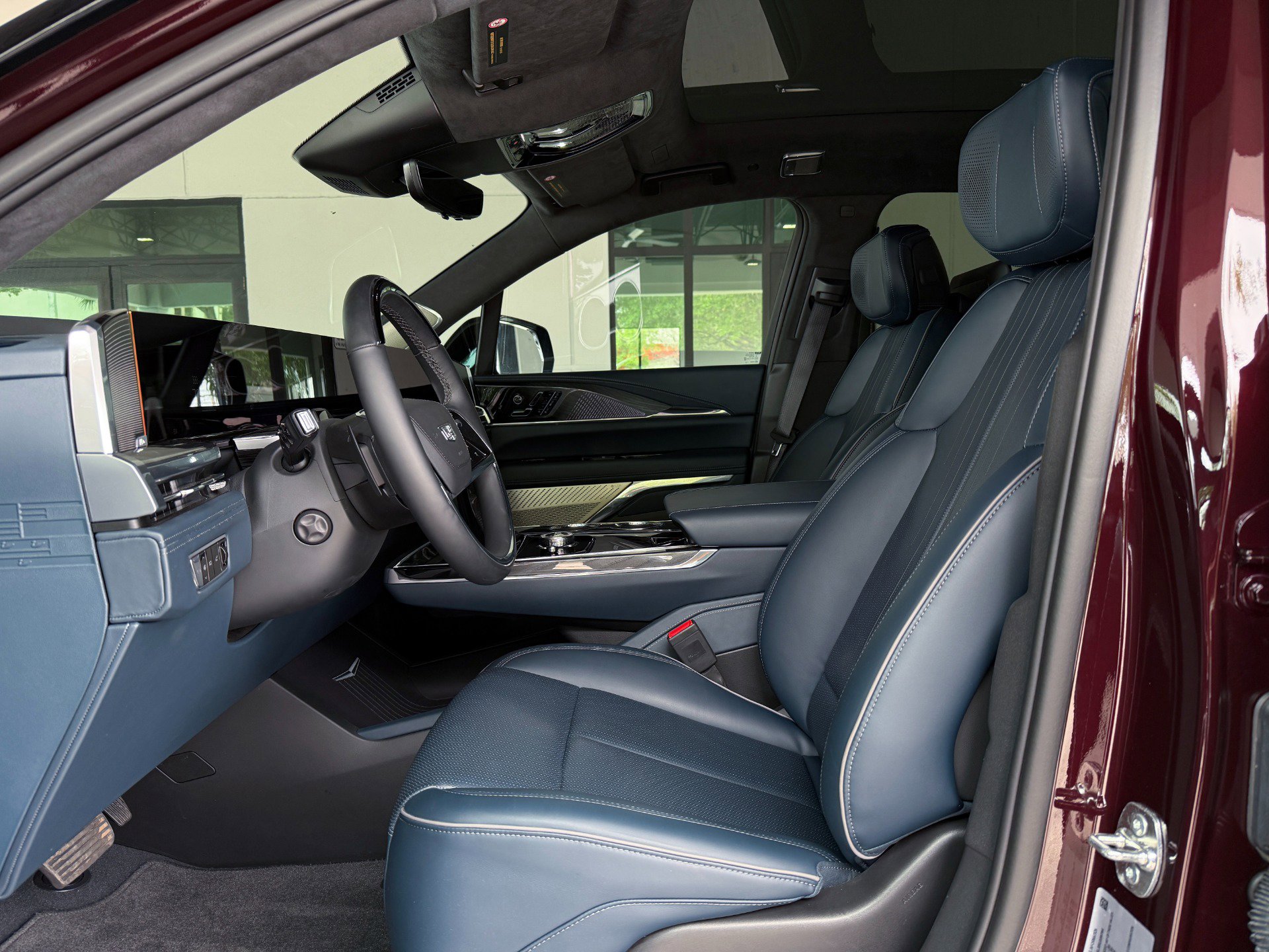 Used 2025 Cadillac Escalade IQ Sport 2 image 31