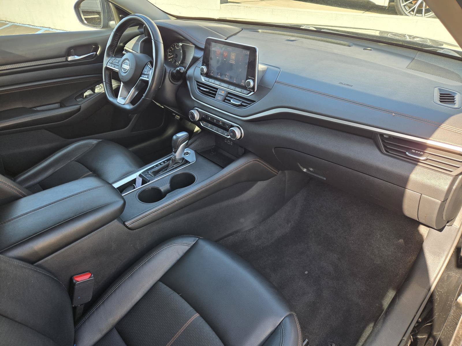 Used 2021 Nissan Altima 2.0 SR FWD image 32