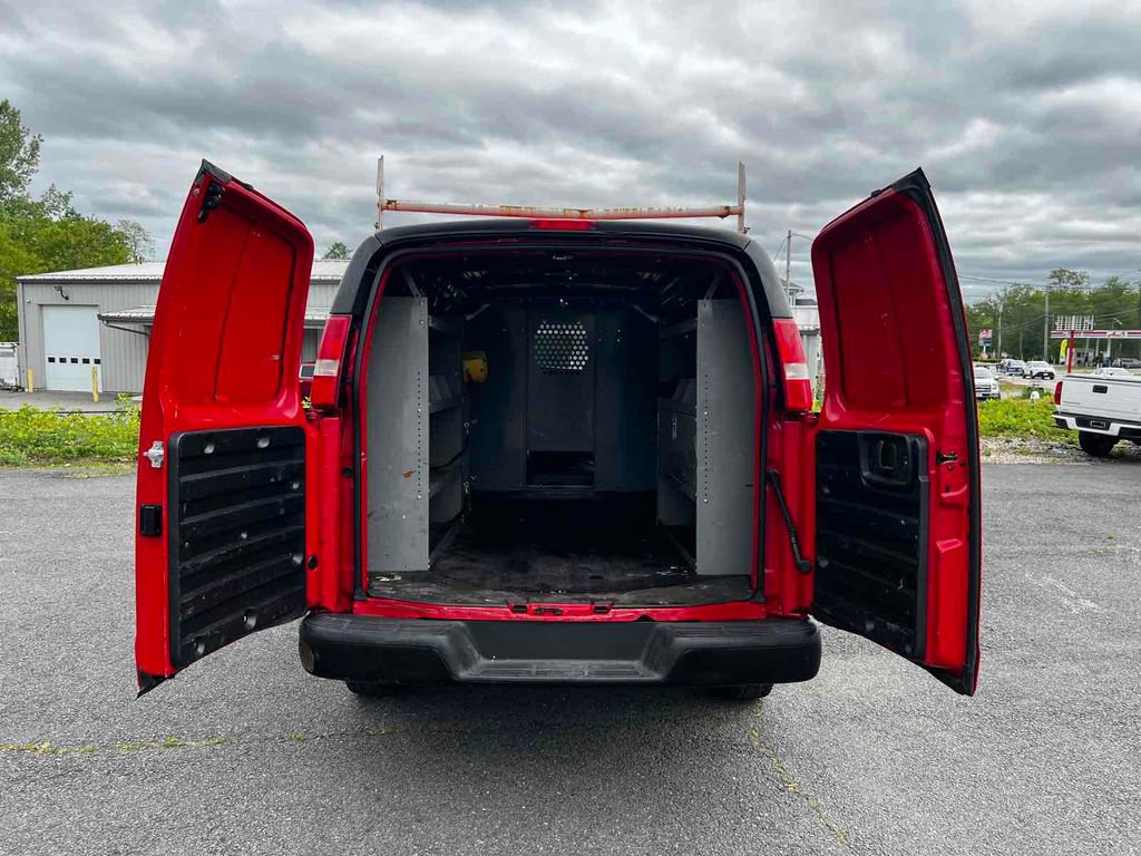 Used 2016 Chevrolet Express 2500 Work Van image 18