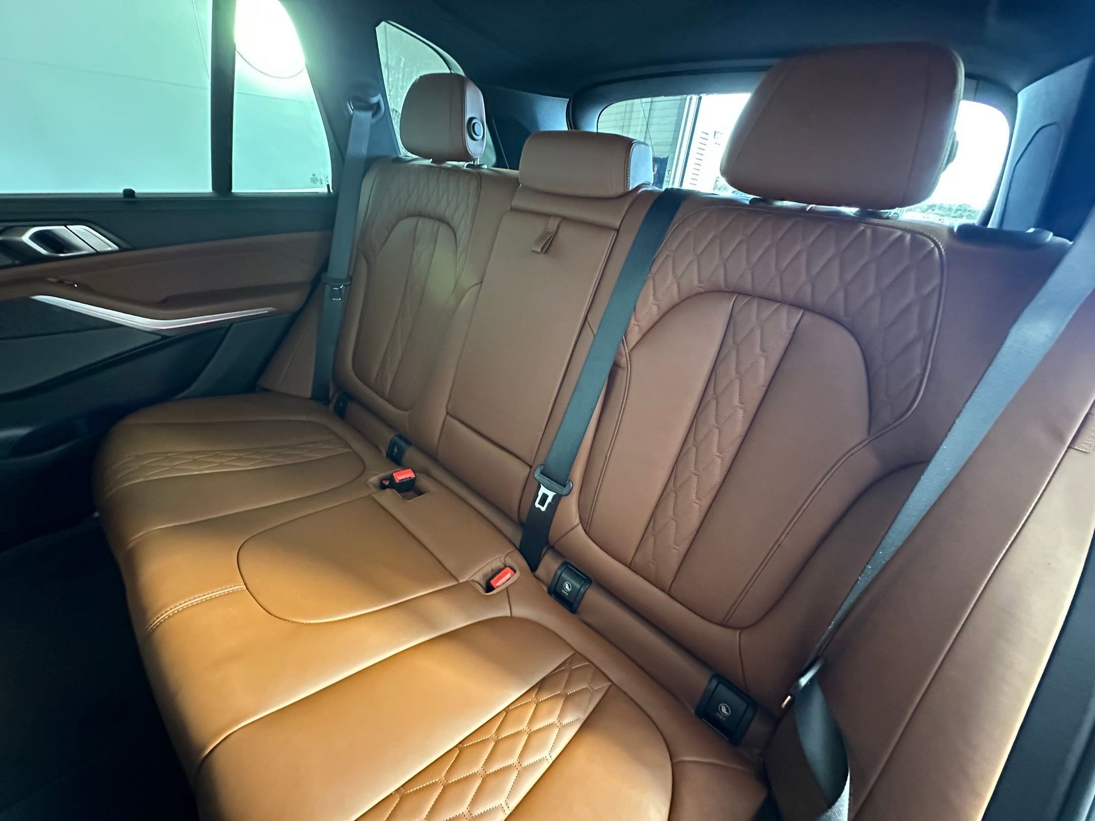 Certified 2024 BMW X5 xDrive50e w/ Executive Package image 28