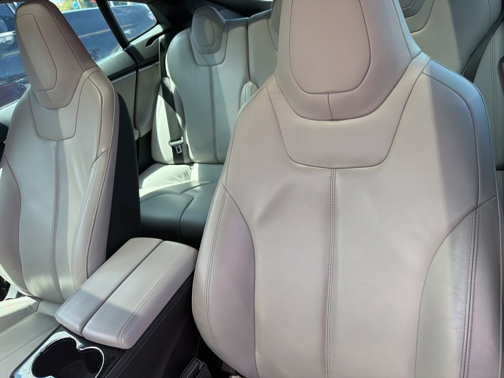 Used 2014 Tesla Model S RWD image 6