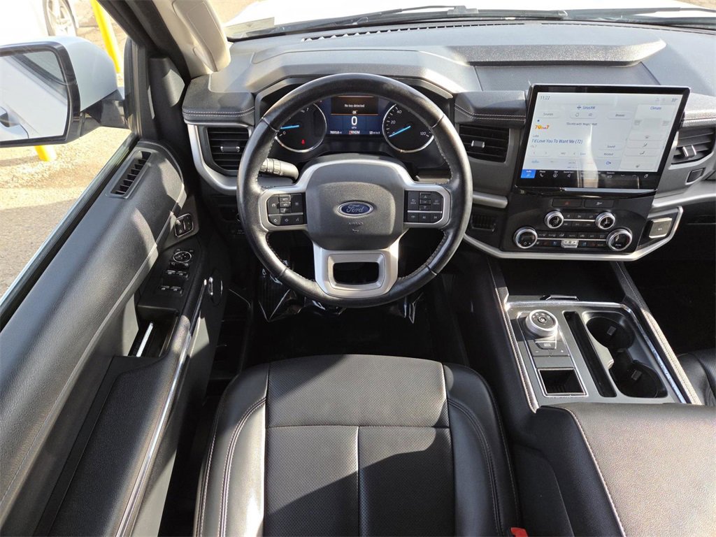 Used 2023 Ford Expedition Max XLT image 22