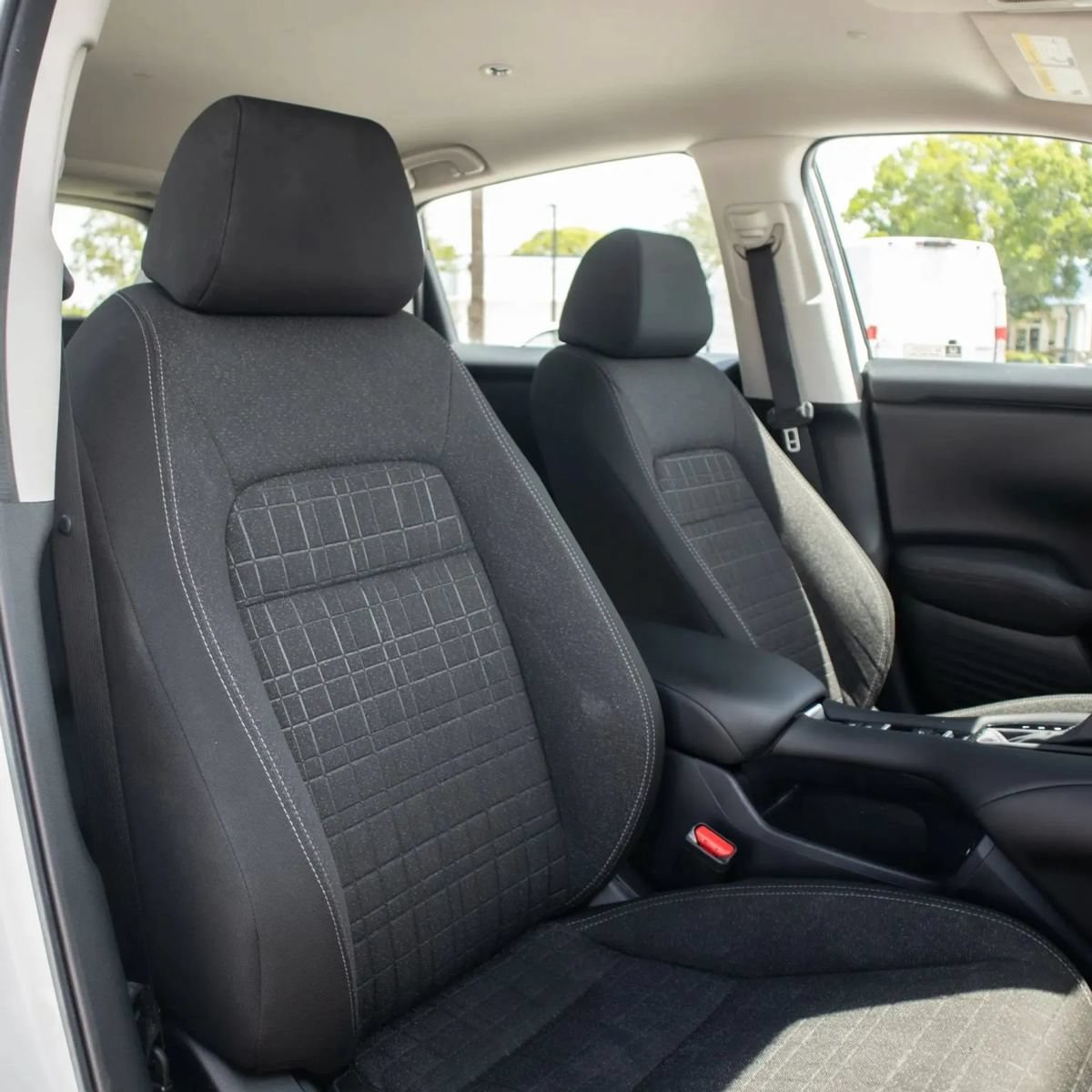 Used 2024 Honda HR-V LX image 16
