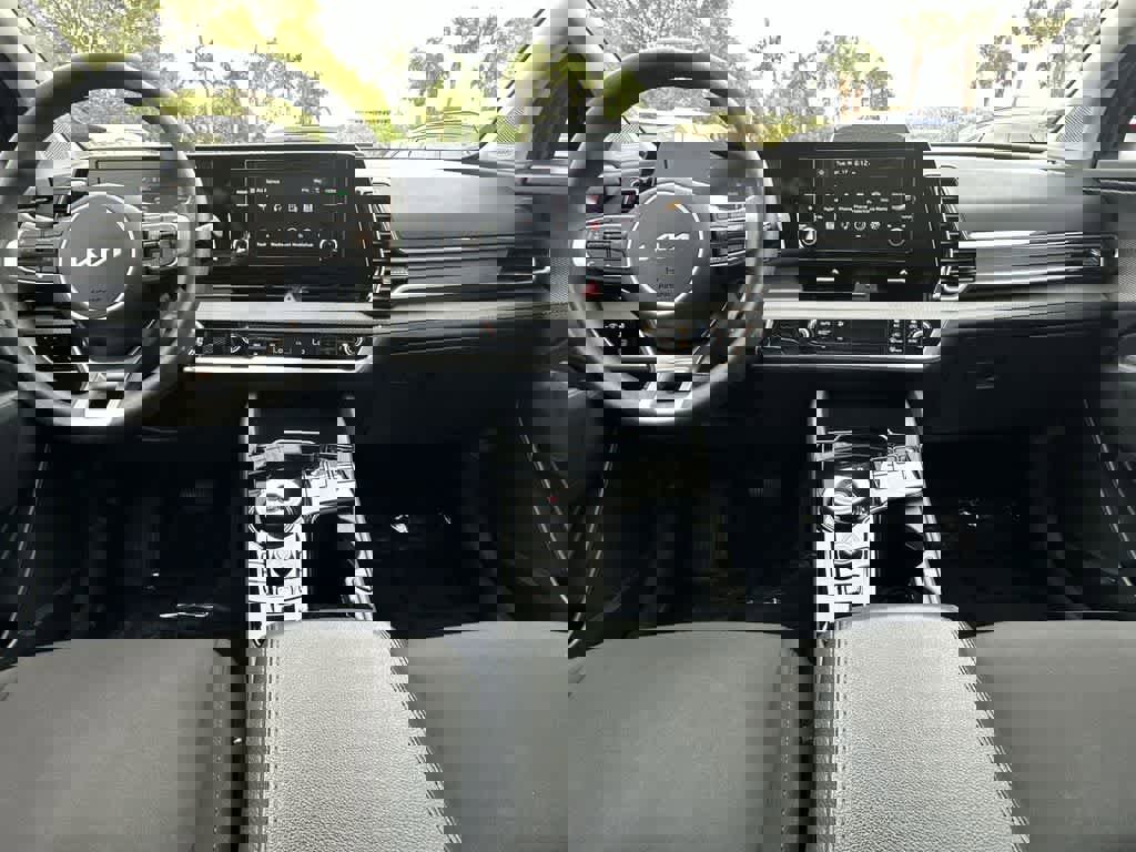 Certified 2023 Kia Sportage LX image 24