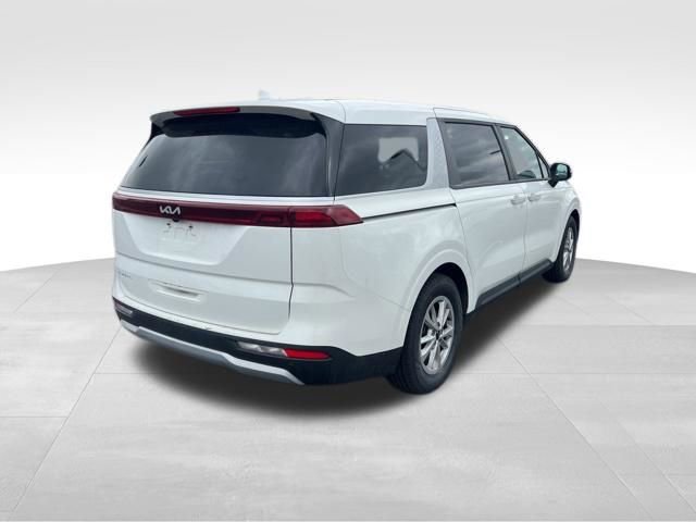 Used 2024 Kia Carnival LX FWD image 9