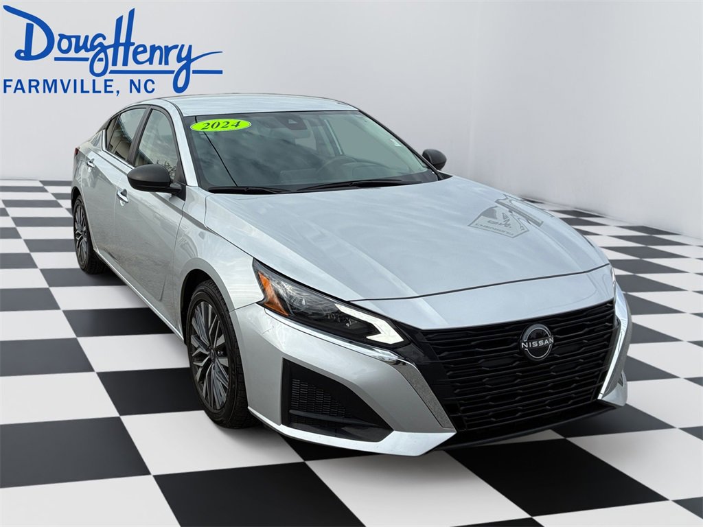 Used 2024 Nissan Altima 2.5 SV image 7