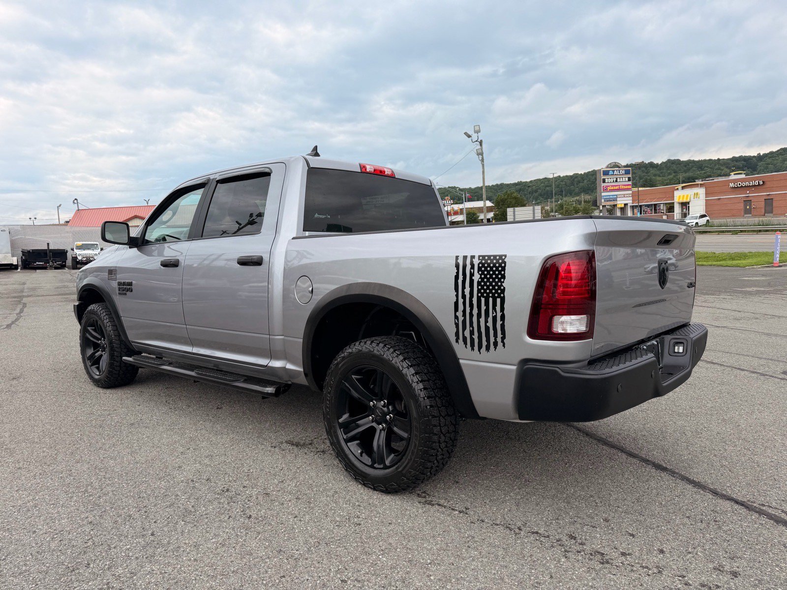 Used 2022 RAM 1500 Warlock w/ Electronics Group AWD/4WD image 4
