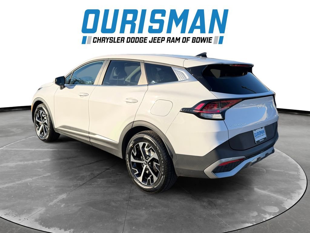 Used 2023 Kia Sportage EX image 4