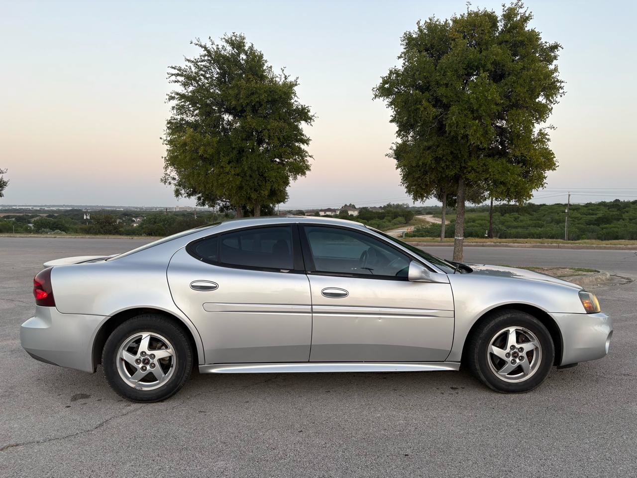 Used 2004 Pontiac Grand Prix GT2 FWD image 34