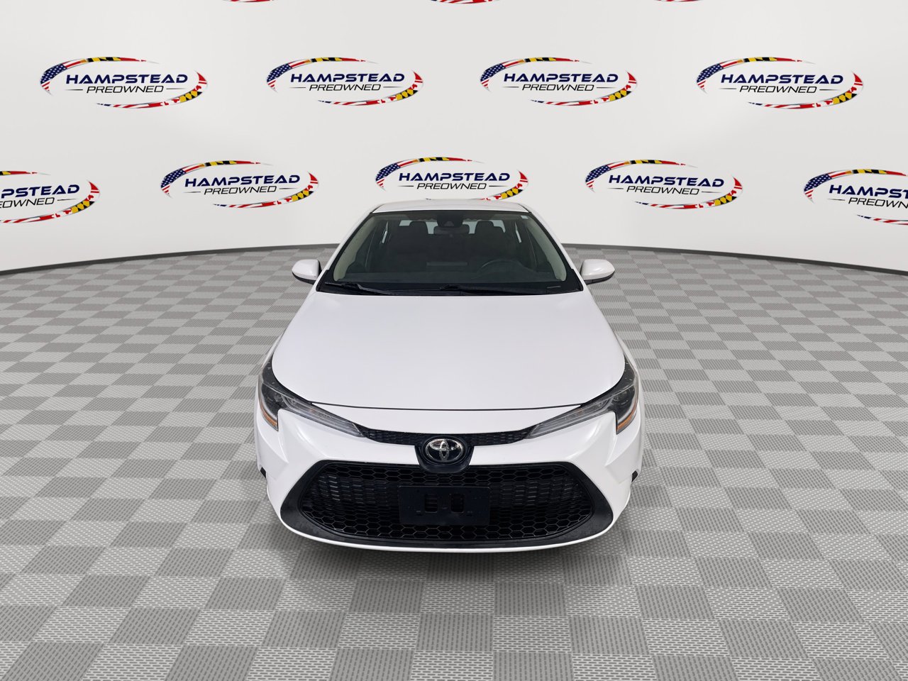 Used 2022 Toyota Corolla LE image 3