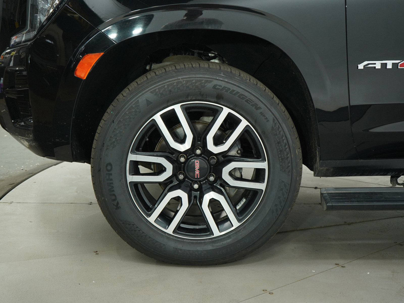 Used 2021 GMC Yukon AT4 image 35