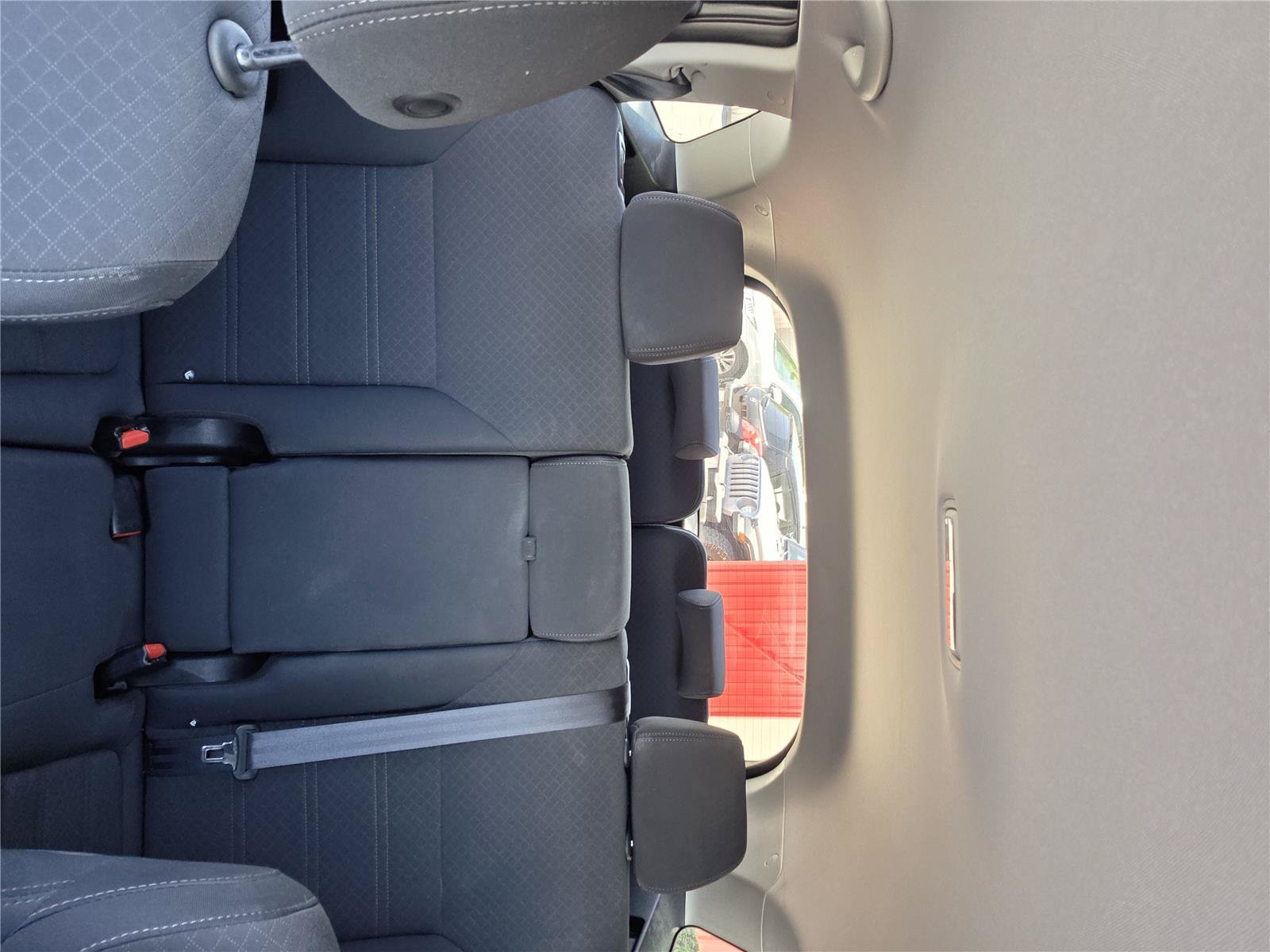 Used 2019 Kia Sorento L FWD image 21