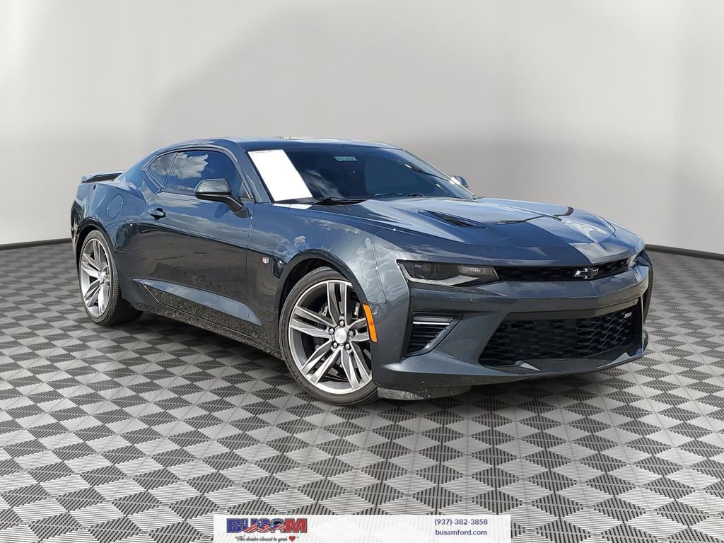 Used 2018 Chevrolet Camaro SS RWD image 1