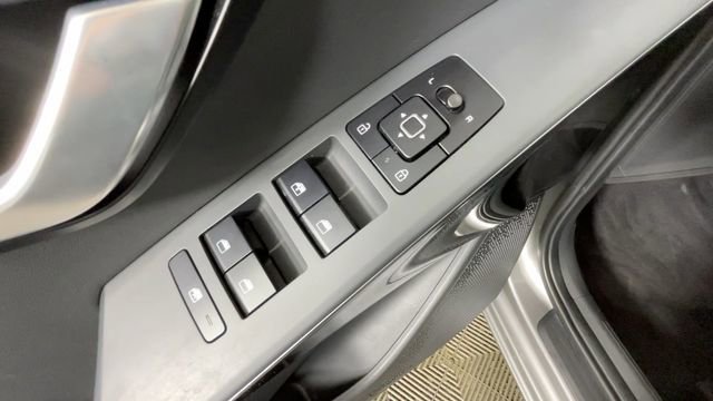 Used 2024 Kia Niro EX FWD image 20