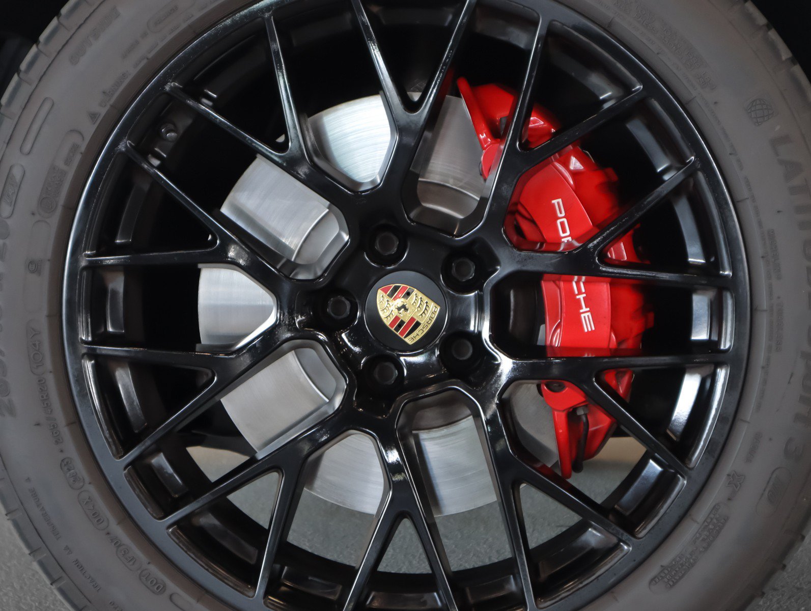 Certified 2021 Porsche Macan GTS AWD/4WD image 28