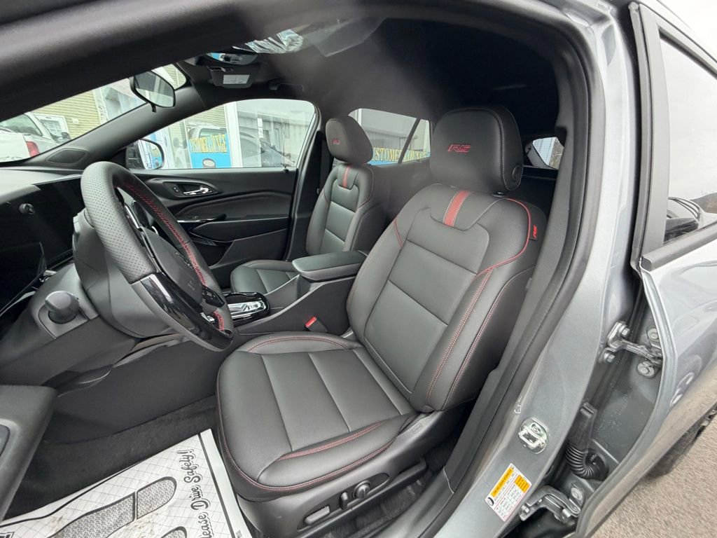 New 2026 Chevrolet Trax RS w/ Driver Confidence Package image 8