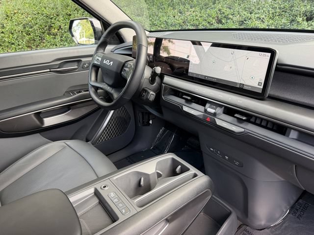Certified 2026 Kia EV9 Light RWD image 44