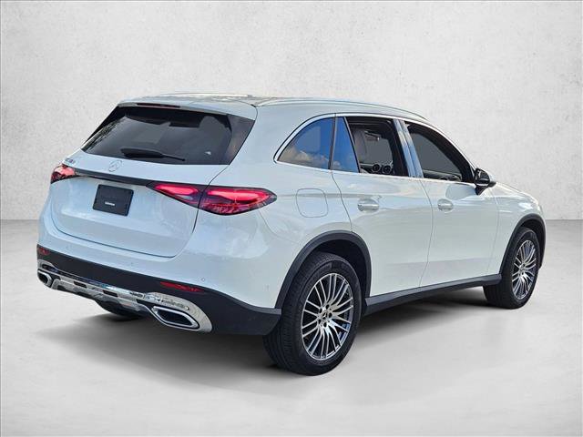 Used 2025 Mercedes-Benz GLC 300 image 5