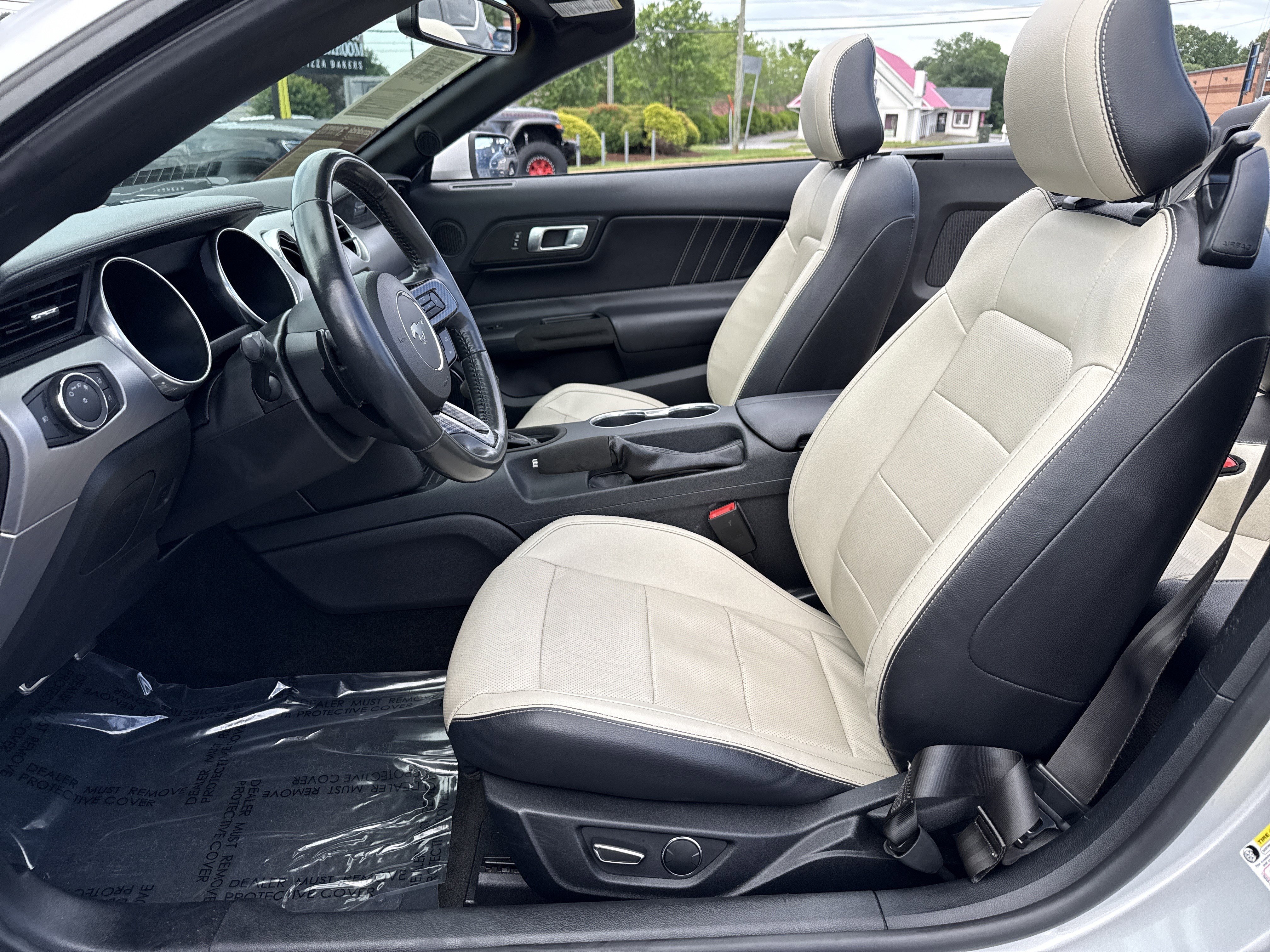 Used 2018 Ford Mustang Premium w/ Black Accent Package RWD image 16